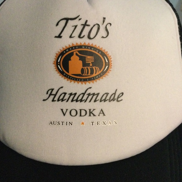 NWT Unisex Festival Hat SnapBack Men Tito’s Vodka Trucker - Picture 2 of 4
